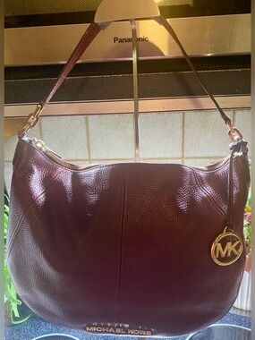 Michael Kors Fulton shoulder bag mahogany red pebbled leather gold-tone hardware
